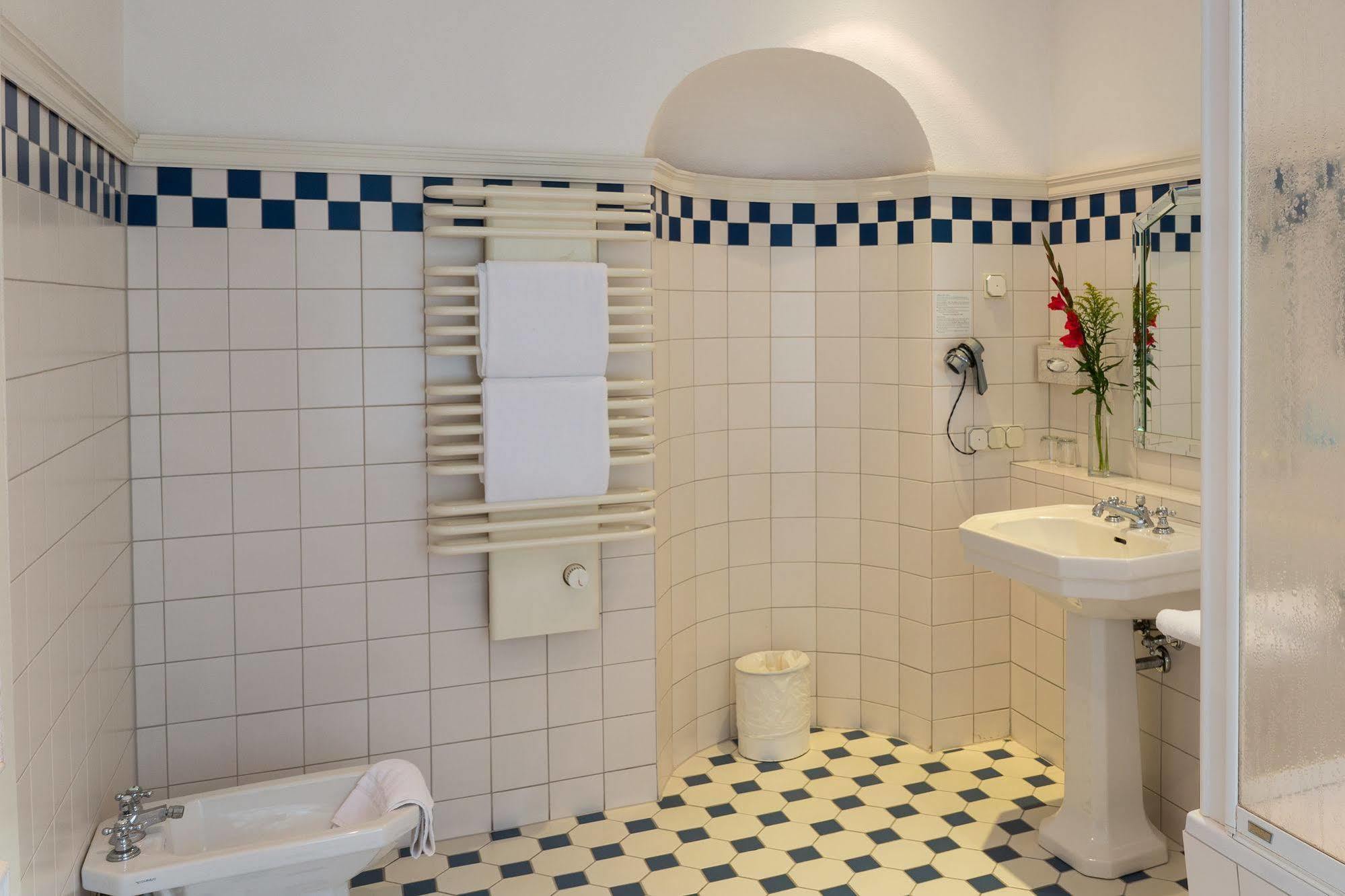 Parkhotel Unter Den Linden Halberstadt Ngoại thất bức ảnh