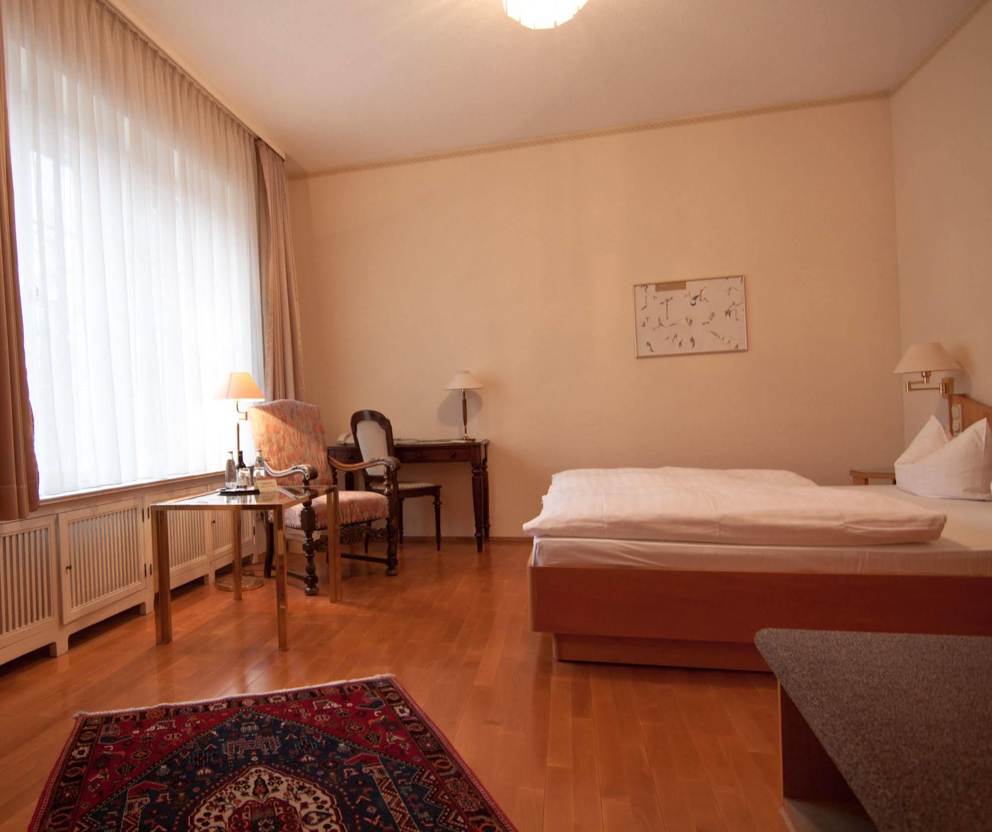 Parkhotel Unter Den Linden Halberstadt Ngoại thất bức ảnh